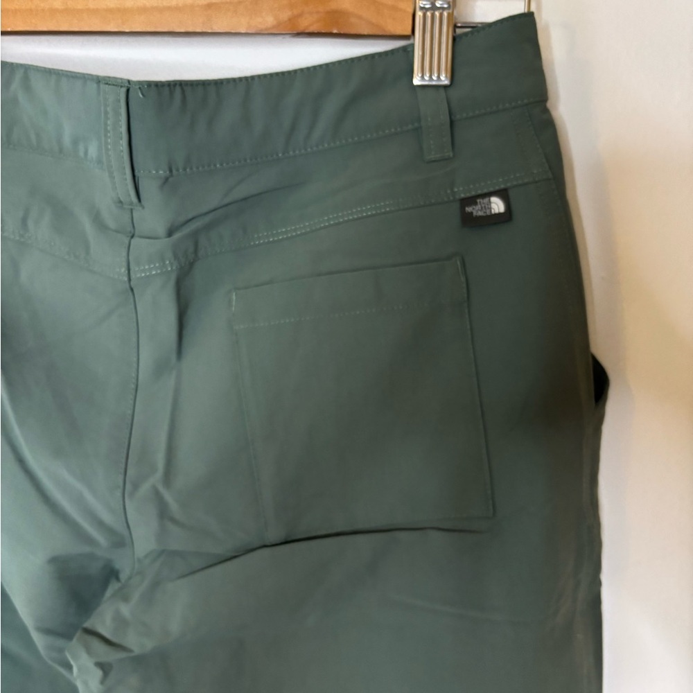 NWT The North Face Sage Green Outdoor Parker Roll-Up Pants - Picture 7 of 9